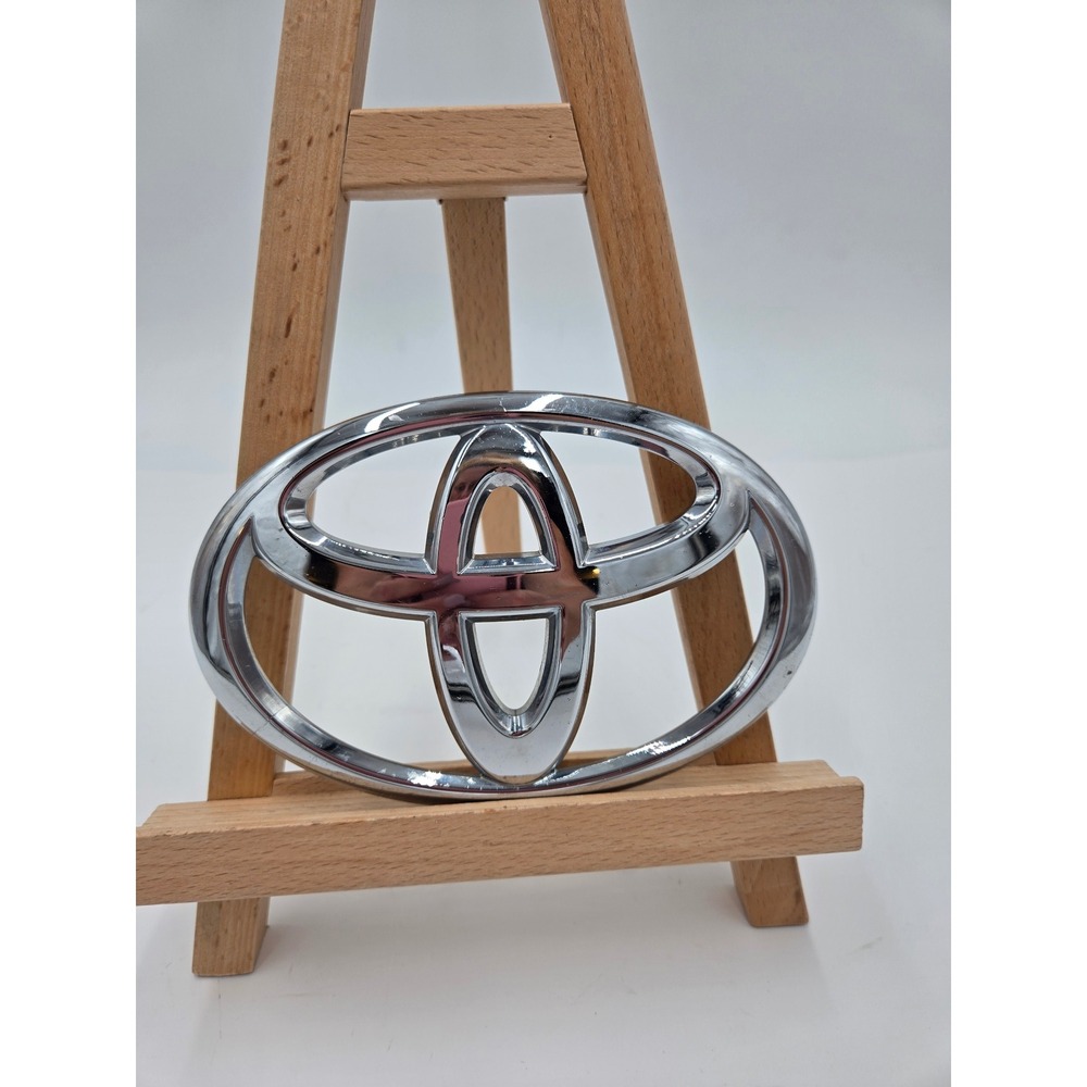 OEM Toyota Front Grille Emblem Badge Chrome 75310-06010 Genuine Factory Logo